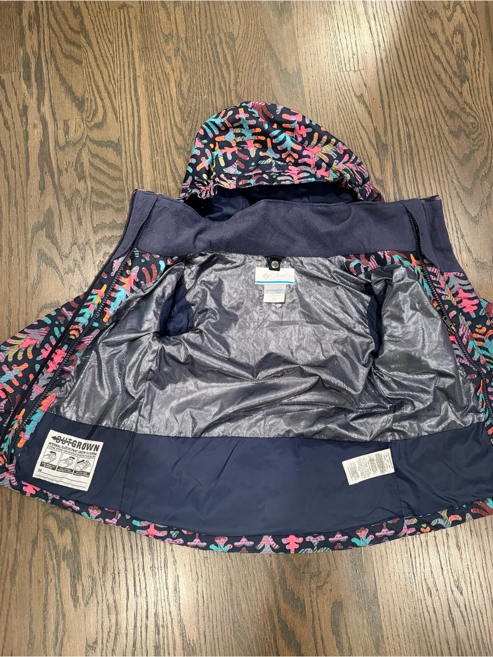 Columbia set water